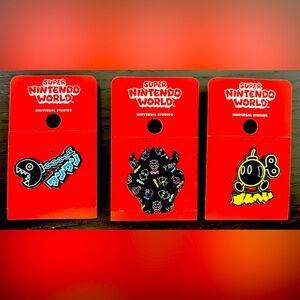 Super Nintendo World Pins Set